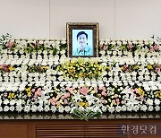 [포토] 故 이선균, '서울대학교병원 장례식장에 빈소 마련'