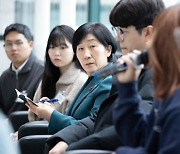 환경 장관, 업사이클링 업체 방문…청년들과 '자원순환' 간담회