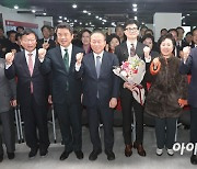 與, 비대위원 인선 발표…지명직 8인 중 7인 '정치신인'으로[종합]