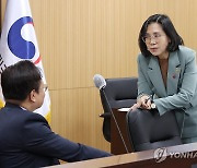 여가부 "계류된 법안 처리 위해 여가위에 여러 차례 개의 요청"