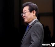 [속보] 이재명, 한동훈 만나 "이태원·전세사기특별법 협력 요청"