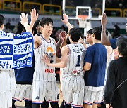 [KBL 프리뷰]우승후보 KCC-SK의 '연승경쟁'…KCC '라운드 전승도?'-'농구영신' 대구에서 만나요