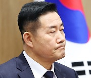 신원식, 독도 영토분쟁 표현에 공식 사과..."모두 제 책임"