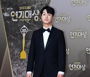 [포토] 배유람, '멋진 슈트핏 뽐내며~' (2023 SBS 연기대상)