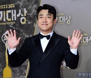 [포토] 장혁진, '사람 좋은 미소~' (2023 SBS 연기대상)