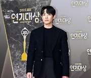 [포토] 이준, '감탄을 부르는 멋짐' (2023 SBS 연기대상)