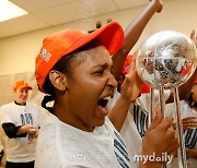 [손태규의 직설]  ‘WNBA 슈퍼스타’ 마야 무어, ‘50년 장기수’를 사랑한 이유