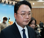 국민의힘 탈당 기자회견 마친 천하람