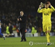 "4-0 되니까 브라이턴 관중이 재미 없다고 집에 가잖아!…토트넘 정신 차리고, 수비 좀 해!"