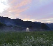 [사진의 기억] 가슴 속 빈터에 세운 집