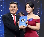 오연하 '신인상에 아름다운 미소'[엑's HD포토]