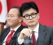 현충원 참배 시작으로 전국 돈다…한동훈, 새해 광폭 행보