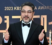 '조연상' 이원종, 故이선균 추모 "야만의 시대 반복되지 않길" [KBS 연기대상]