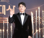 'KBS 연기대상' 이재원, 데뷔 15년만 첫 수상 "드디어 가족들 이름 부르게 돼"