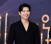 [포토] 지승현, '미소가 멋진 남자' (2023 KBS 연기대상)