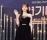 [포토] 조이현, '눈 뗄 수 없는 아름다움' (2023 KBS 연기대상)