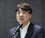 개혁신당 이준석 "돼지 눈으로 세상보면 돼지만 보여…세력 교체해야"