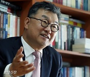 “미·일 다음 중국과 협력? 순진한 발상”[신년 인터뷰]