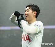 손흥민, 새해 첫날 축포…EPL 12호골 득점 공동 2위