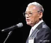 [신년사] 유인촌 장관 "2024년, 전국 방방곡곡 문화로 신명 나는 해 될 것"