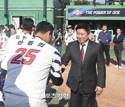 이순철-류지현, ‘2024 시선집중’ 2팀을 말한다 ①롯데의 32년 기다림