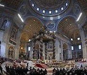 APTOPIX Vatican Pope New Year