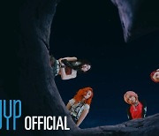 '컴백' ITZY, 'Mr. Vampire' MV 풀 버전 공개..K팝 대표 퍼포머답다