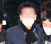 “왜 찔렀나?” 물어도…이재명 대표 흉기 습격 김모씨 ‘묵묵부답’