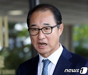 검찰, '민주당 돈봉투 의혹' 허종식 이어 이성만도 소환 조사(종합)