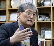 노영민 “윤석열 대권 가능성 없어… 대통령, 언론 댓글까지 다 본다”