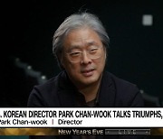 박찬욱 감독, CNN 독점 인터뷰..봉준호x황동혁 감독 찬사 "저보다 큰 역할"