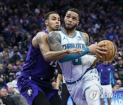 Hornets Kings Basketball