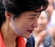 "박근혜 '대전은요'는 의논 결과"…옛 참모진 "실제 발언" 반박