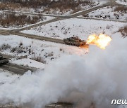 사격훈련하는 K1A2 전차