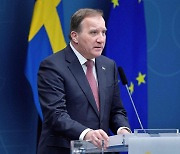방역실패 스웨덴… 국민도, 민심도 잃었다