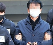 영장심사 끝나고 2시간 만에 구속된 이재명 습격범…왜 찔러느냐고 물으니