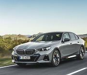 BMW, 8년 만에 벤츠 제치고 '수입차 1위' 올랐다