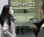 테슬라 제친 세계 최대 EV업체 BYD, 공매도 급증