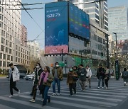 “중국 올해도 부동산 경기 부진, 기저효과 소멸”…한국은행, 4% 중반 성장률 전망