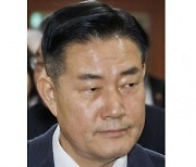 Defense Minister Shin Won-sik says there is a territorial dispute between Korea and Japan