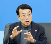 허식 인천시의회 의장 “열린 의정, 일하는 의회 만들겠다” [2024 신년인터뷰]