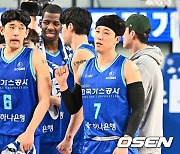 한국가스공사 81-70으로 승리 [사진]