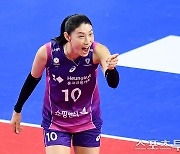 [ST포토] 김연경 '봤지~봤지'