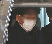 ‘이재명 급습’ 피의자, 가덕도 사전답사…경찰 “신상 공개 검토”