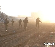 [포토] 가자지구서 작전 수행 중인 이스라엘 軍