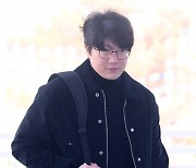 성시경, 꿀 바른 성대 안고 출국 [SE★포토]