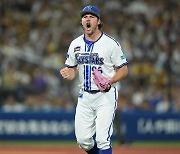 바우어 TV 출연해 “문란한 사생활 반성·사과 …MLB 복귀 기회 달라” 호소