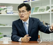 양천구, 서울 첫 '중개보조원 명찰' 추진…"무자격 중개 방지"