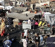 PAKISTAN SLUMS FIRE