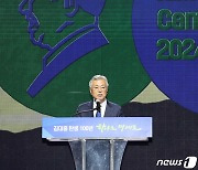 문재인  "국민의 절박함과 간절함을 정치가 받들어야 한다"